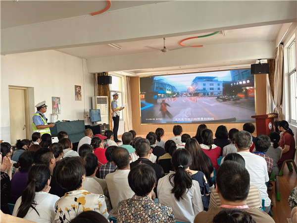 14f905e862254f36a6a38e1eb0779eae.jpg 14f905e862254f36a6a38e1eb0779eae.jpg