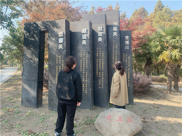 f5736511b0294c8f9f85588b21ee3106.jpg f5736511b0294c8f9f85588b21ee3106.jpg