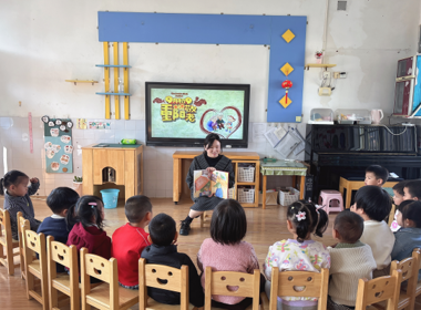 重阳暖童心 孝意润成长